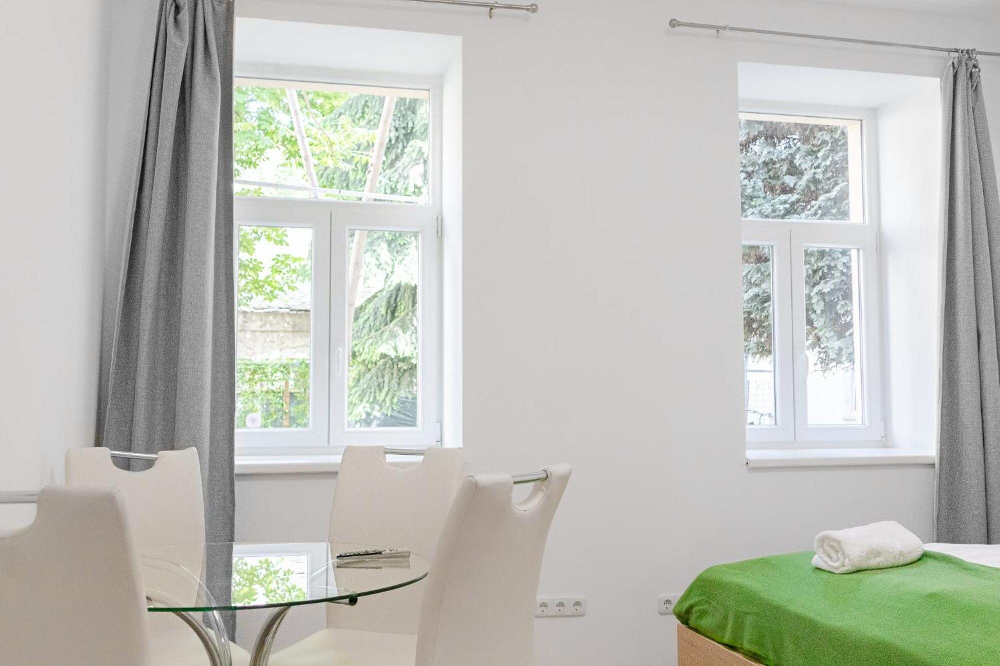 Relaxing 2-Bed Apartment For Extended Visits Vienna Esterno foto